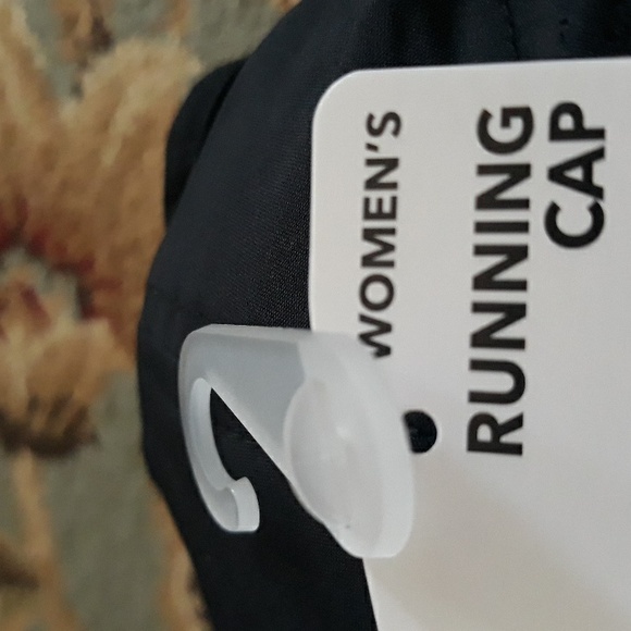 2x*Host Pick*Layer 8 UPF 40+ ladies running hat - Picture 4 of 12